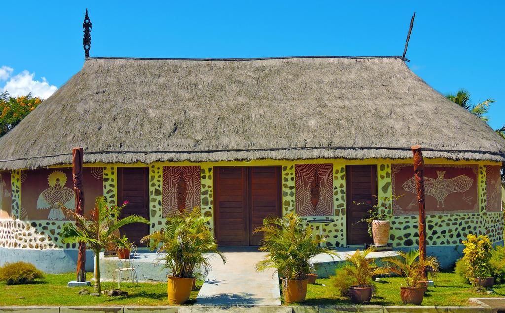 Koniambo Hotel Kone Luaran gambar