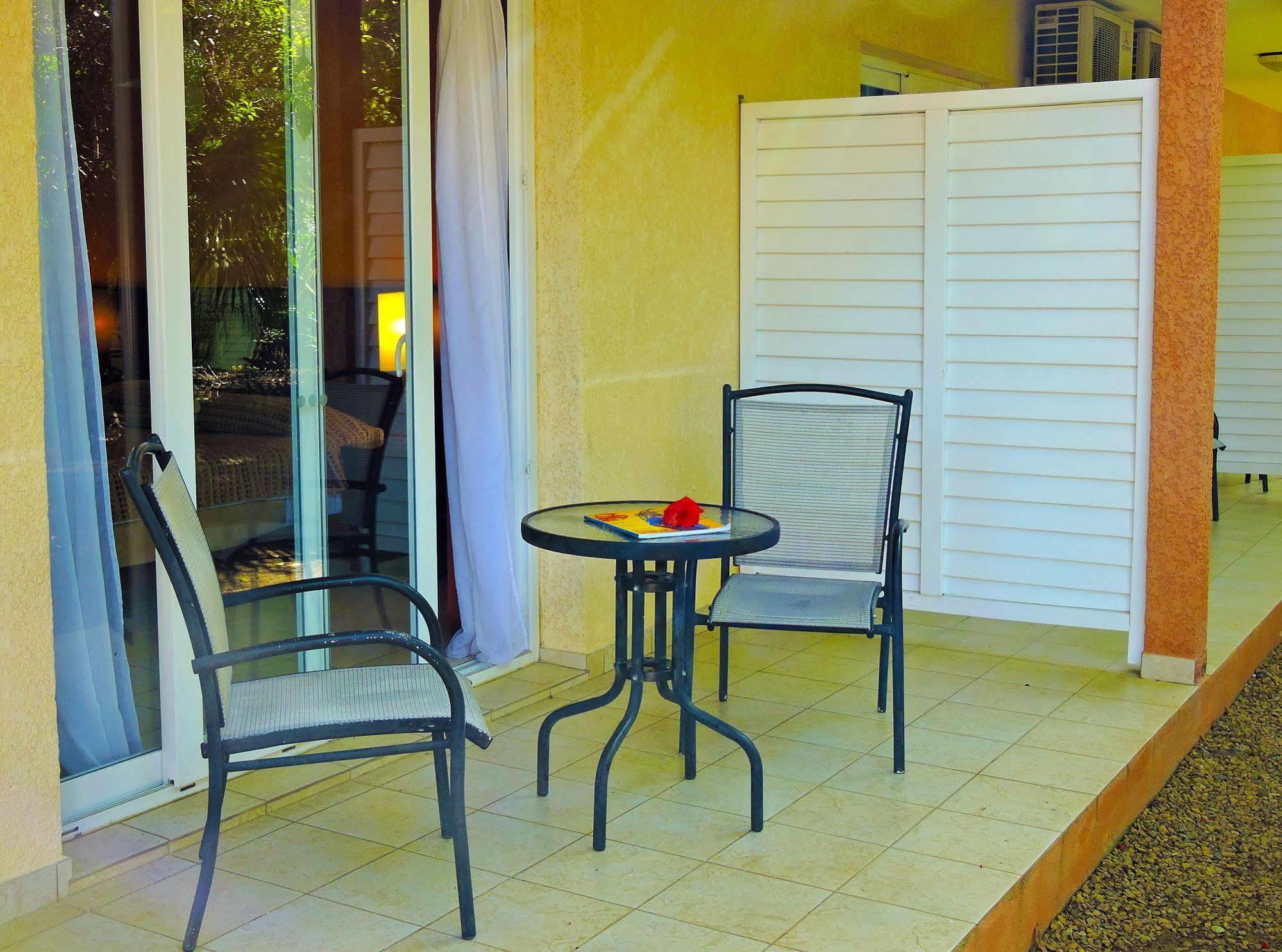 Koniambo Hotel Kone Luaran gambar